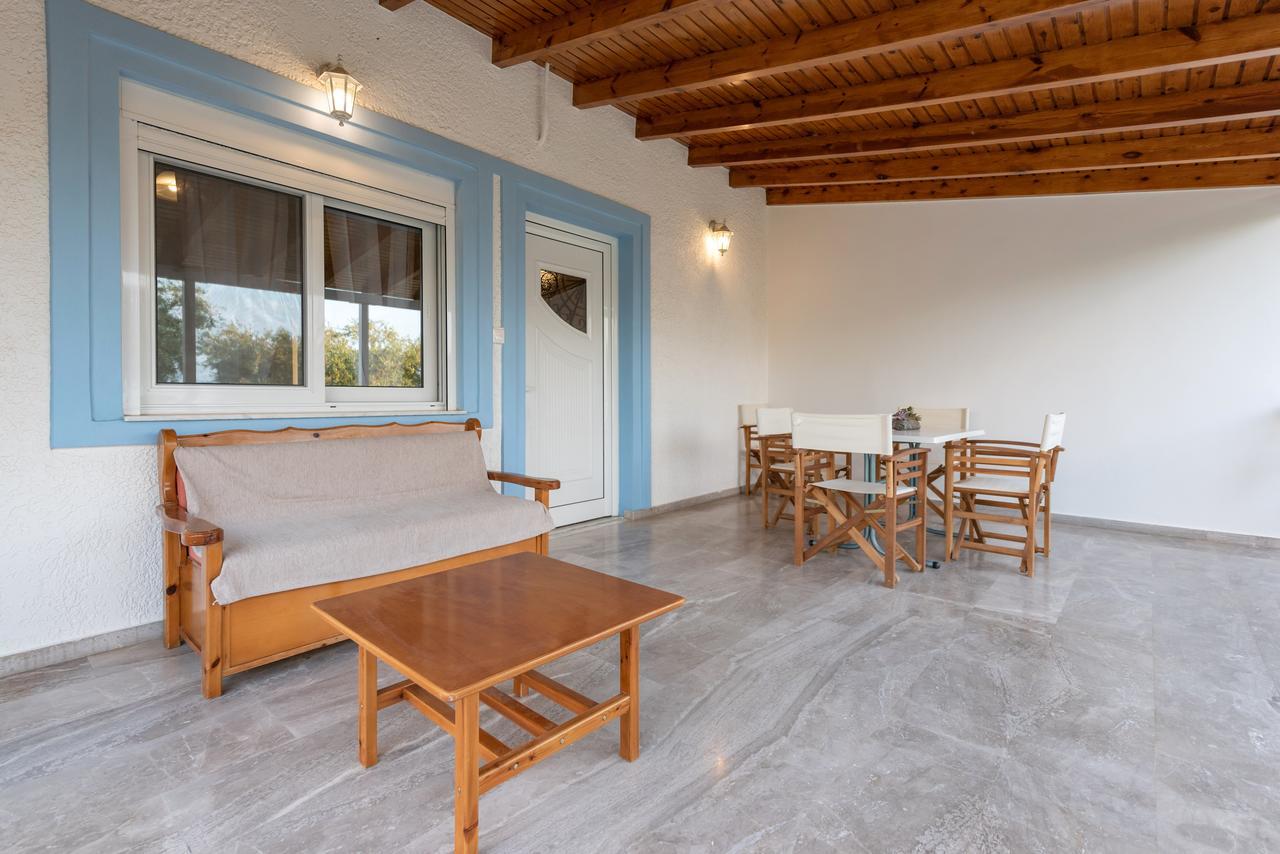 Villa Tasos Koutsoubos Koroni  Luaran gambar