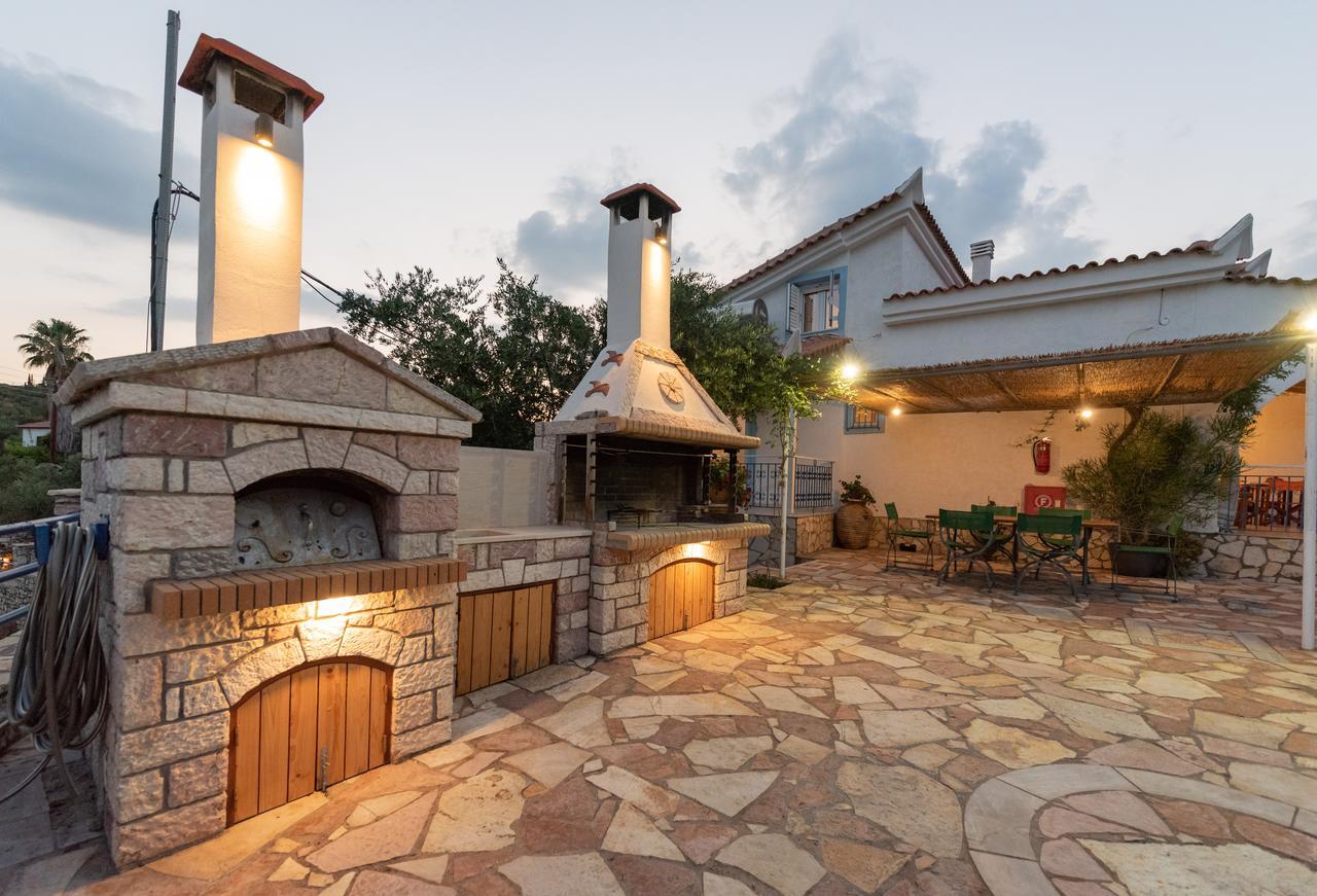 Villa Tasos Koutsoubos Koroni  Luaran gambar