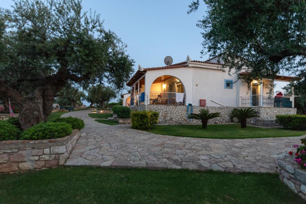 Villa Tasos Koutsoubos Koroni  Luaran gambar