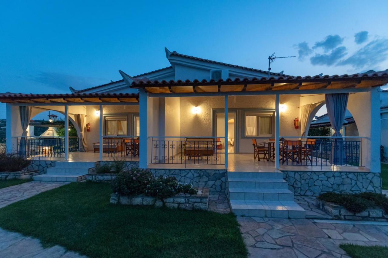 Villa Tasos Koutsoubos Koroni  Luaran gambar